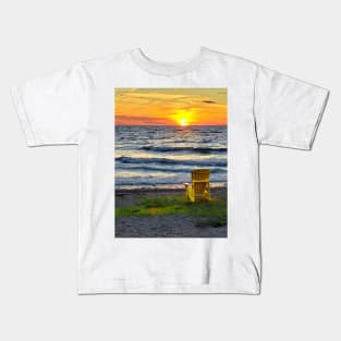 A Place to Watch the Sun Set. Kids T-Shirt